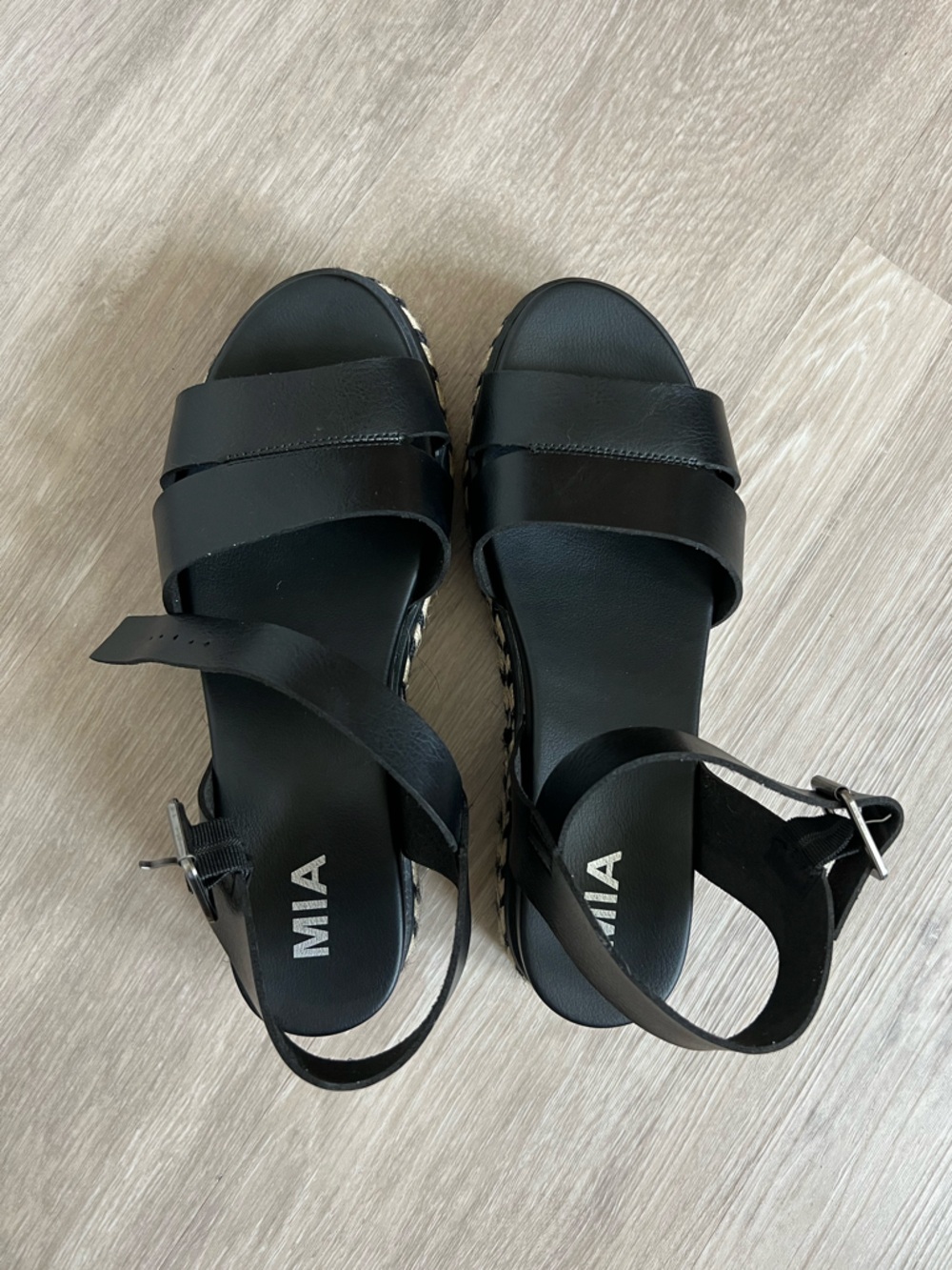 MIA Black Wedge Flatform Lydia Sandals 8.5 women’s NWOT jute wrapped - Picture 2 of 8
